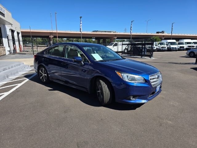 2016 Subaru Legacy 3.6R photo 3