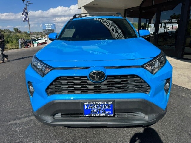 2021 Toyota RAV4 XLE Premium photo 2