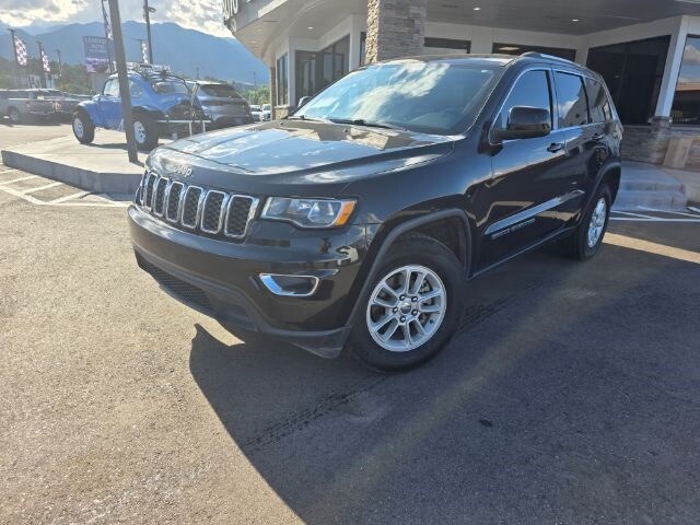 2018 Jeep Grand Cherokee Laredo photo 3