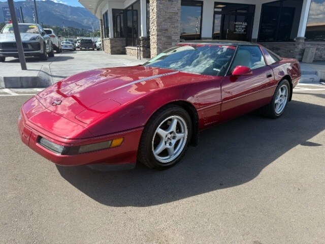 1995 Chevrolet Corvette Base Coupe photo 2