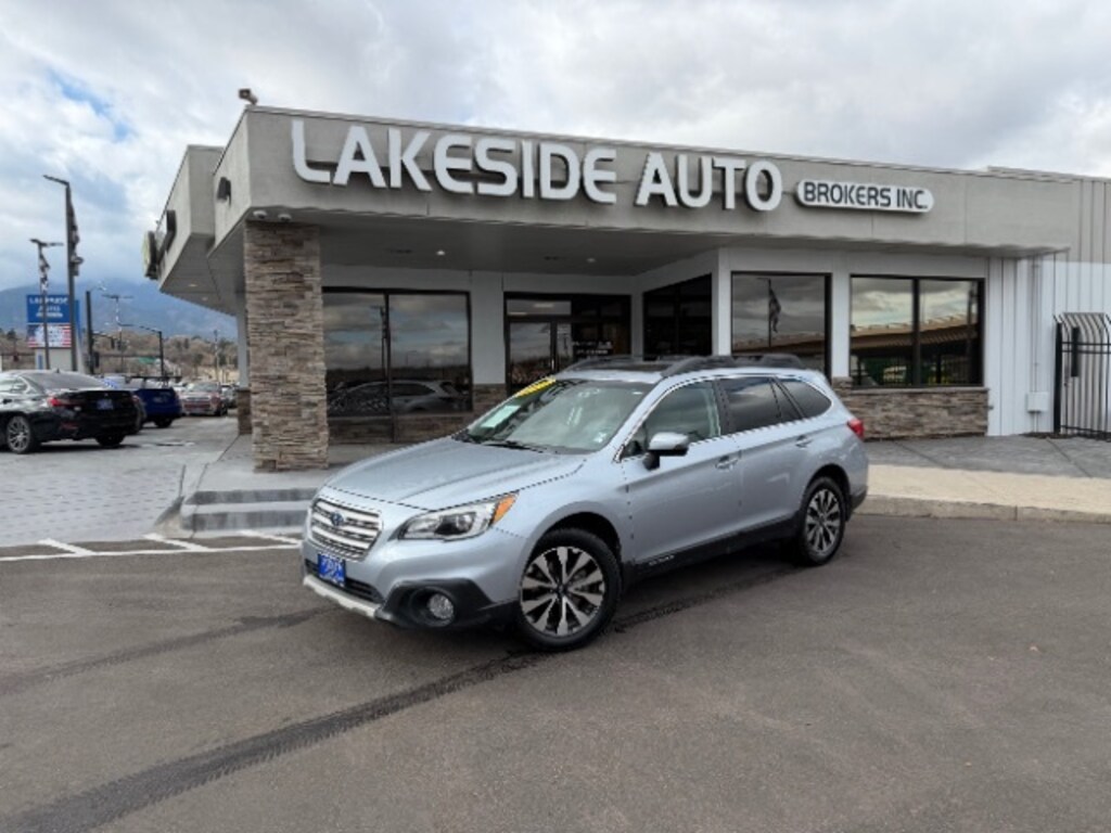 Used 2017 Subaru Outback 2.5i SUV