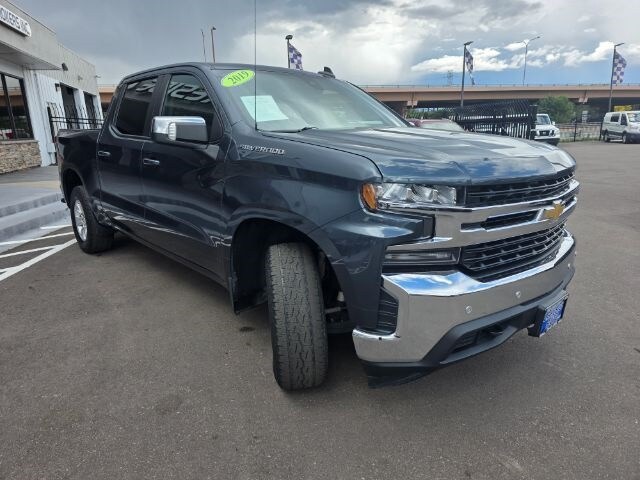 2019 Chevrolet Silverado 1500 LT photo 4