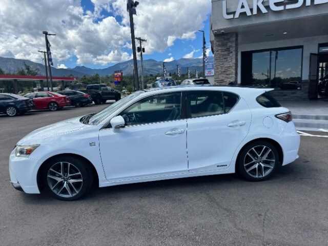 2015 Lexus CT 200h photo 3