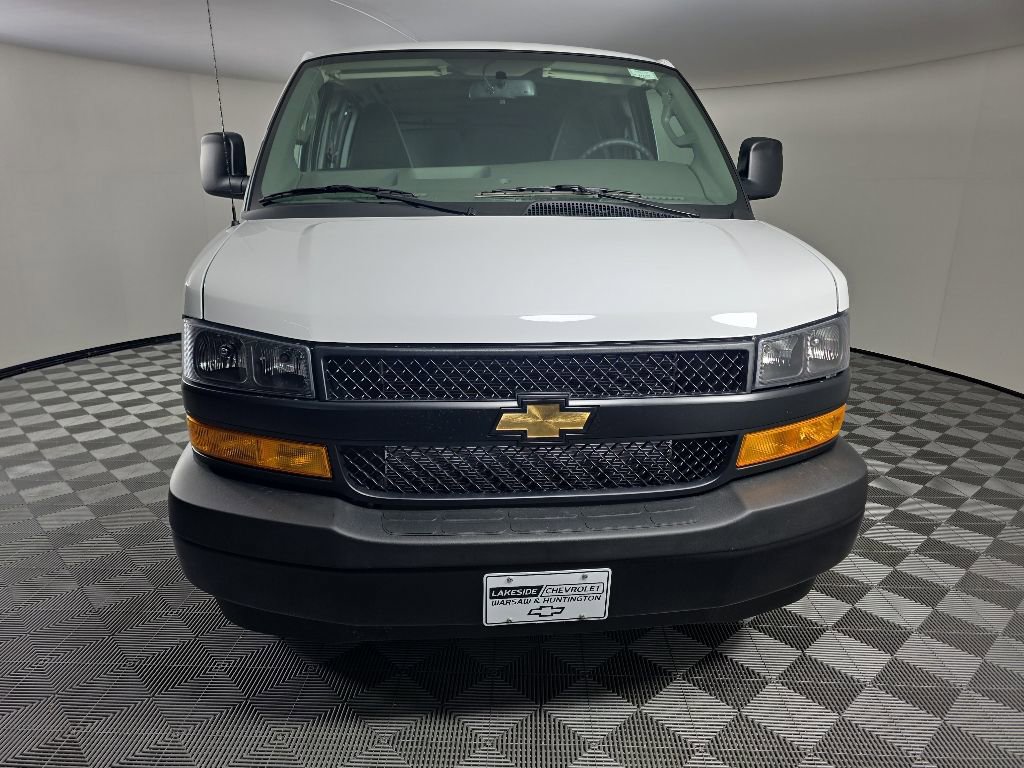 2026 Chevrolet Express Cargo Work Van - Photo 8