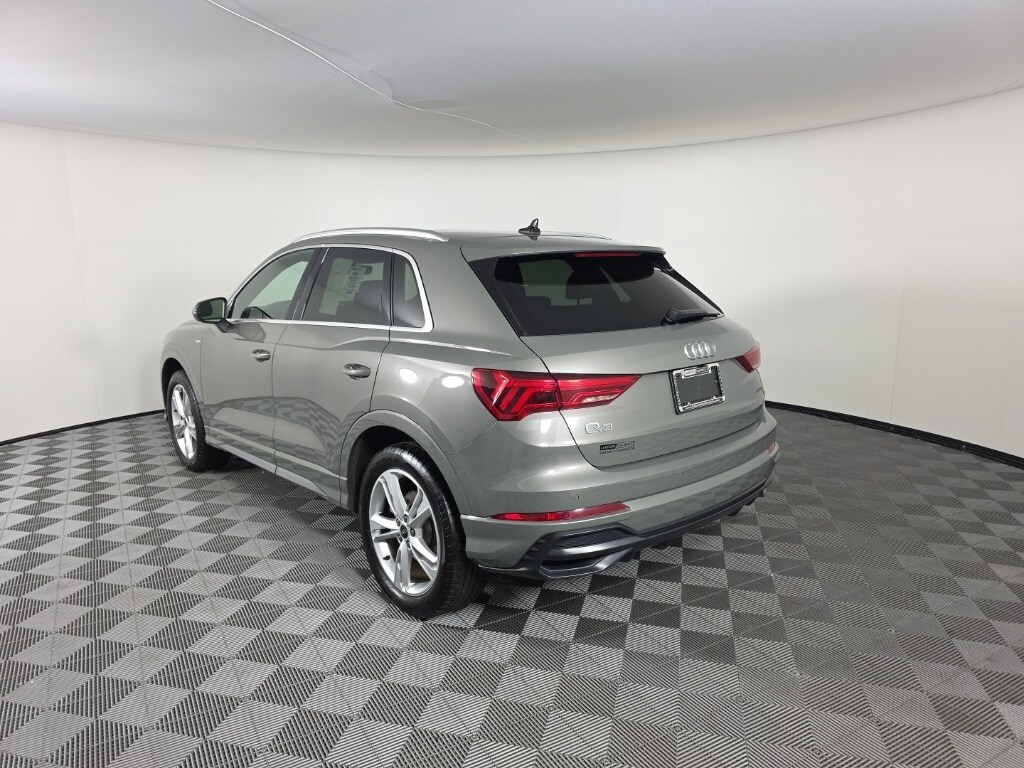 2022 Audi Q3 Premium Plus S line photo 3