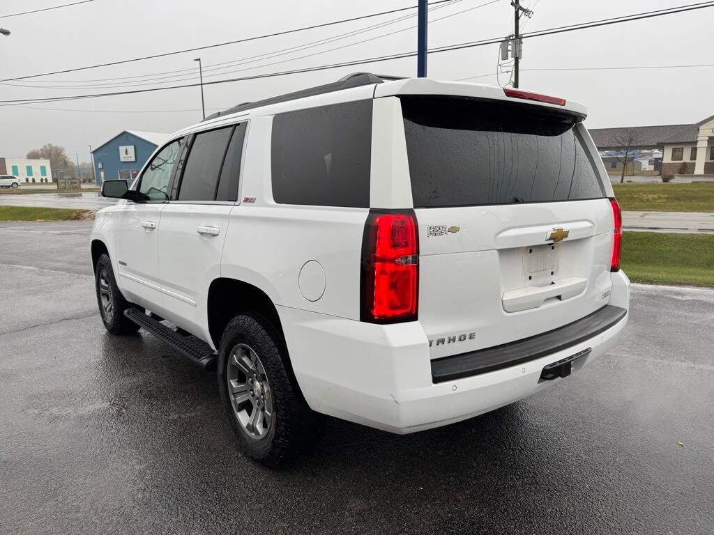 2018 Chevrolet Tahoe LT Z71 photo 2