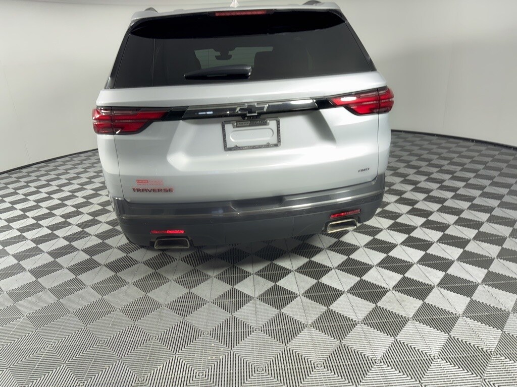 2022 Chevrolet Traverse Premier photo 4