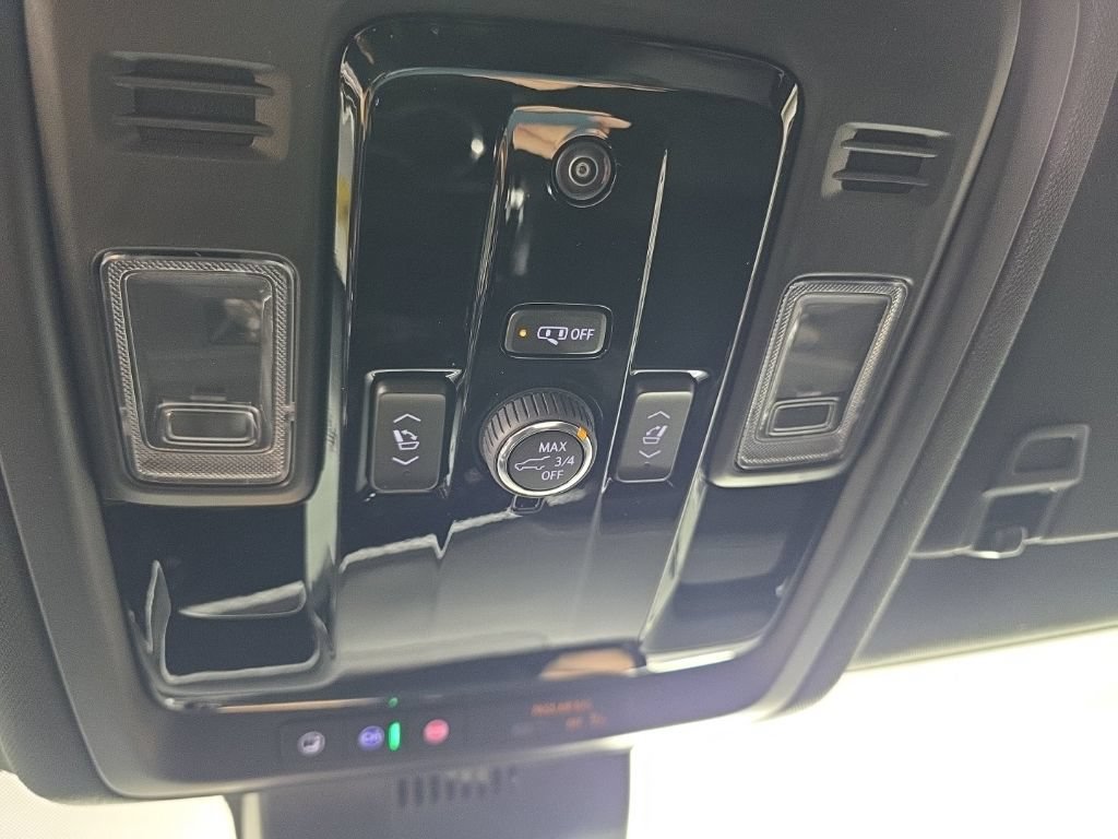 2026 Chevrolet Suburban LT - Photo 23
