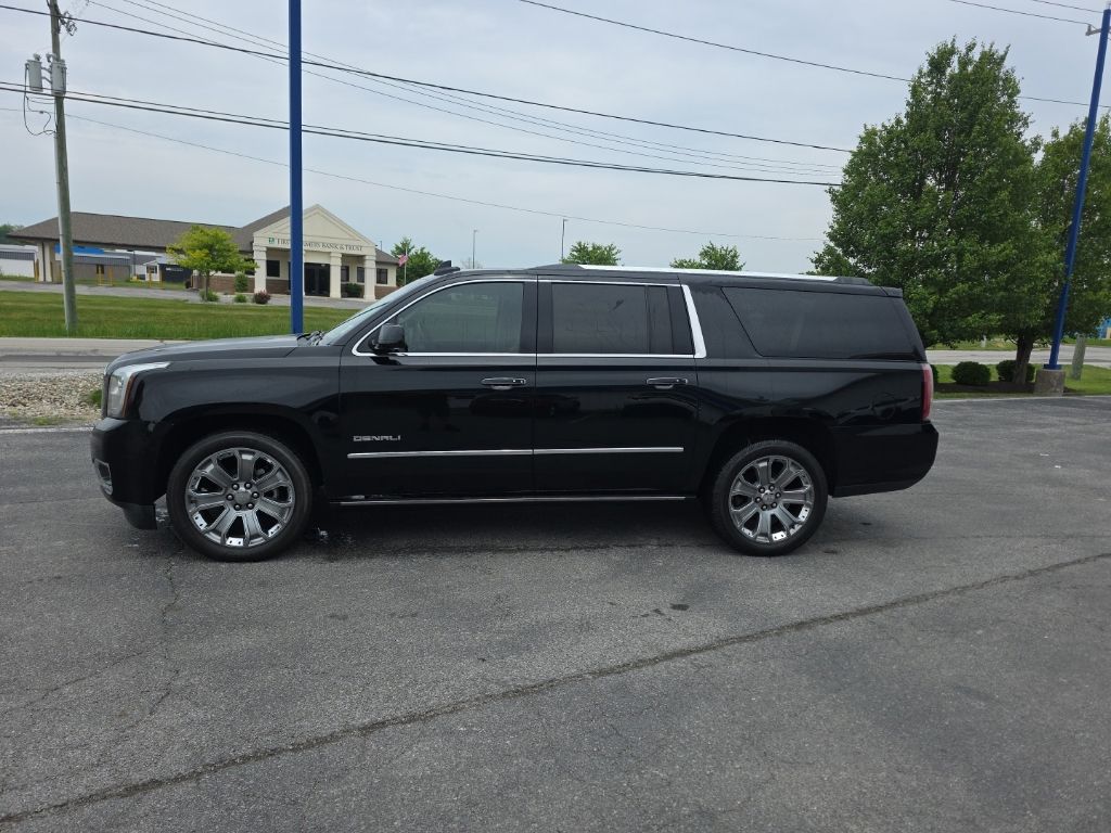 Used 2016 GMC Yukon XL Denali with VIN 1GKS2HKJ4GR428915 for sale in Huntington, IN
