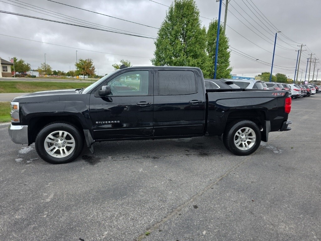 2018 Chevrolet Silverado 1500 LT1 photo 2