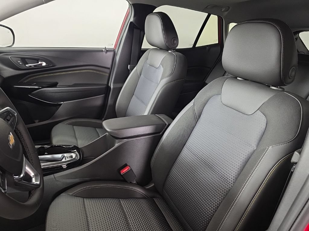 2026 Chevrolet Trax LT - Photo 14