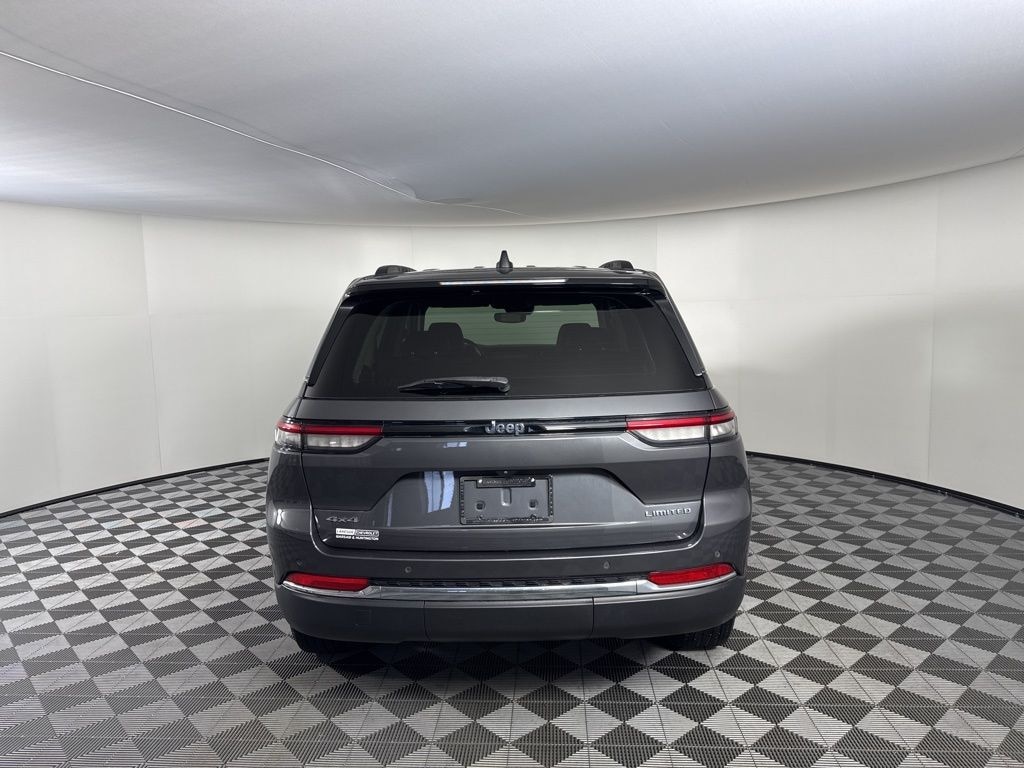 Used 2022 Jeep Grand Cherokee Limited SUV