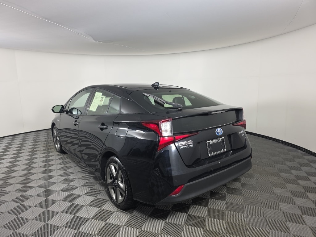 Used 2019 Toyota Prius L Hatchback
