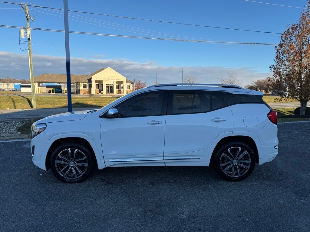2019 Gmc Terrain Denali photo 2