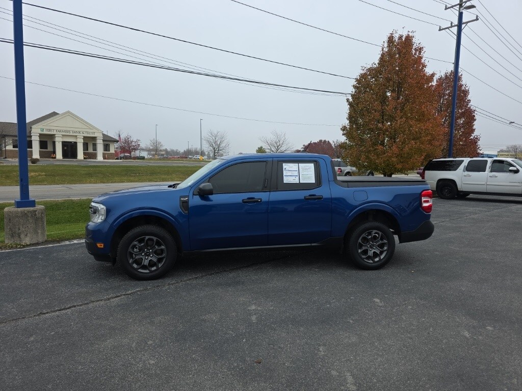 2023 Ford Maverick XLT photo 2