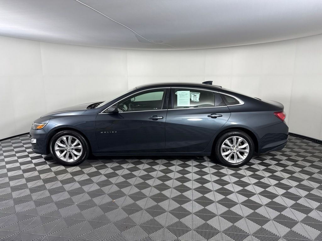 Used 2021 Chevrolet Malibu 1LT with VIN 1G1ZD5ST0MF060159 for sale in Huntington, IN