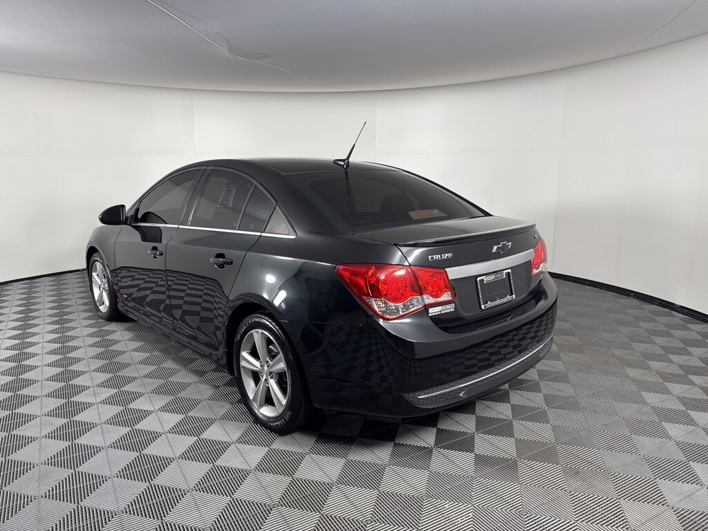 2014 Chevrolet Cruze photo 3