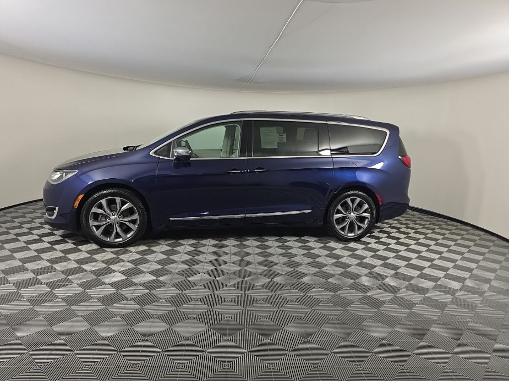 Used 2017 Chrysler Pacifica Limited with VIN 2C4RC1GG5HR648040 for sale in Huntington, IN