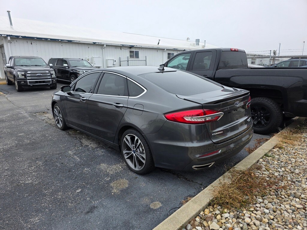 2019 Ford Fusion Titanium photo 3