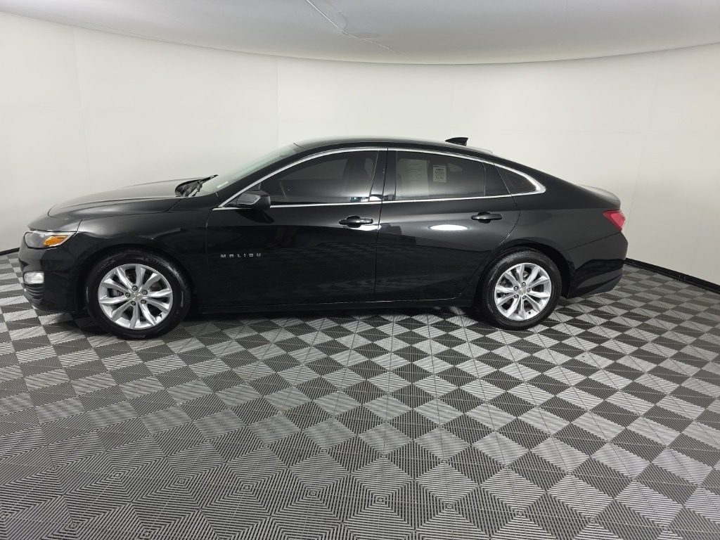 1G1ZD5ST6NF132015