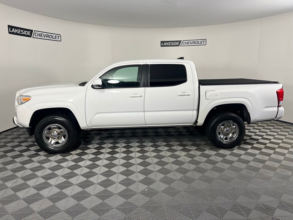 2016 Toyota Tacoma SR5 Double Cab 4x4 photo 2