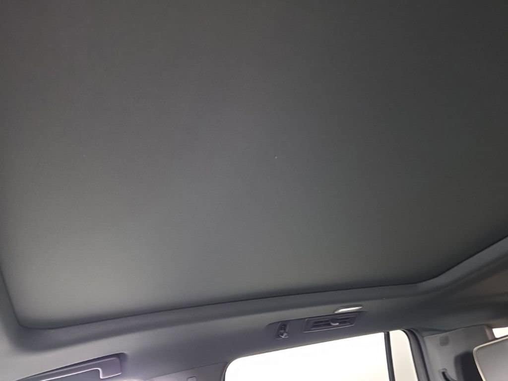 2025 Chevrolet Suburban Premier - Photo 28