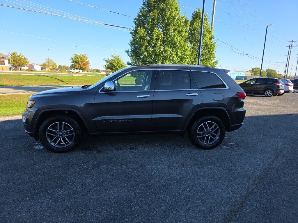 2021 Jeep Grand Cherokee Limited photo 2
