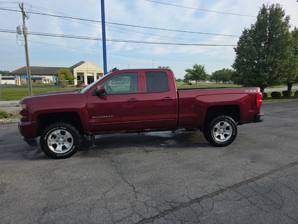 Used 2017 Chevrolet Silverado 1500 LT Z71 with VIN 1GCVKREC2HZ132885 for sale in Huntington, IN