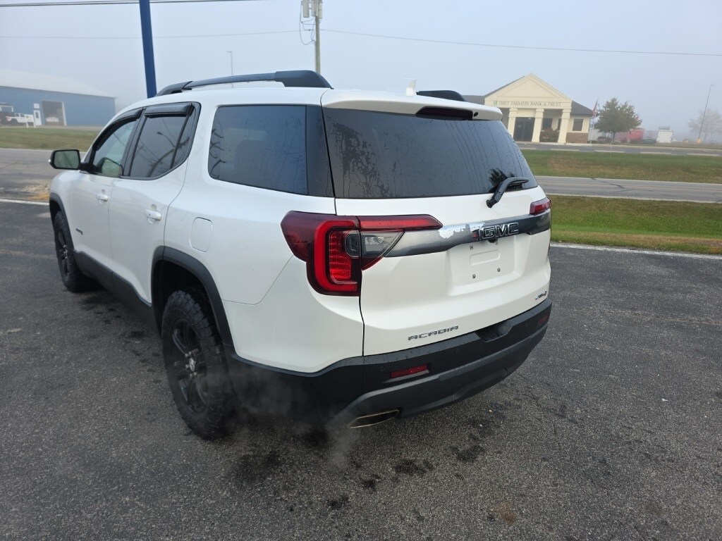 2022 Gmc Acadia AT4 photo 2