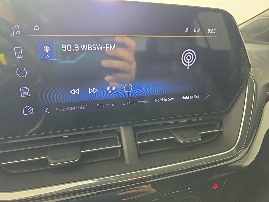 2026 Chevrolet Trax RS - Photo 17