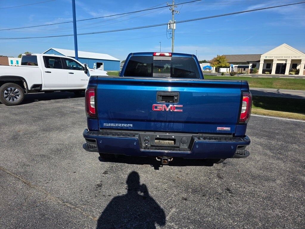 2017 Gmc Sierra 1500 SLT photo 4