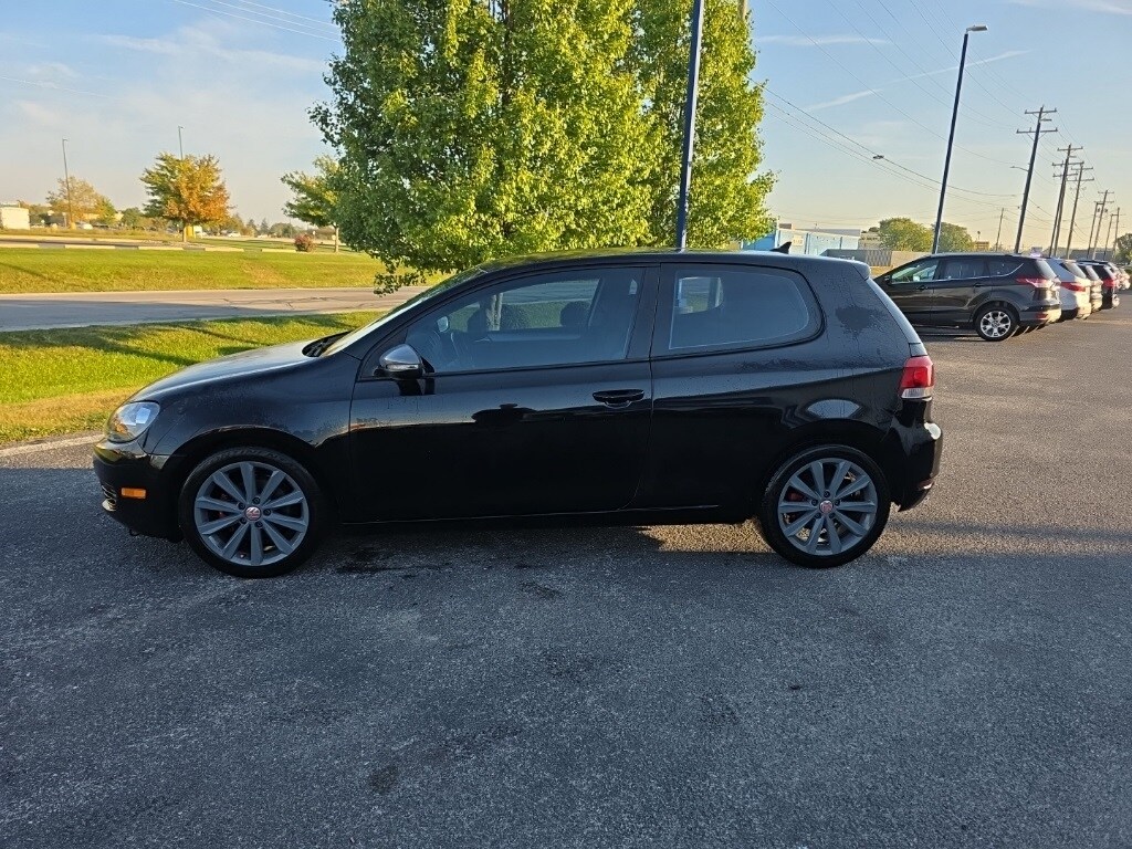 2013 Volkswagen Golf TDI photo 2