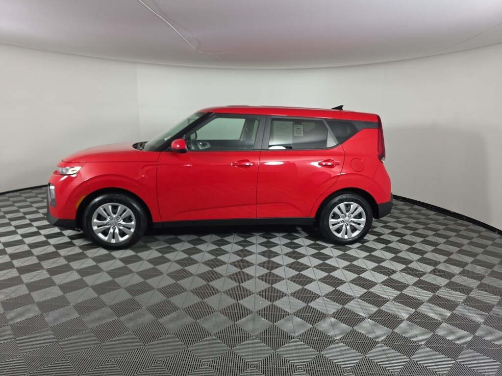 Used 2022 Kia Soul LX Hatchback