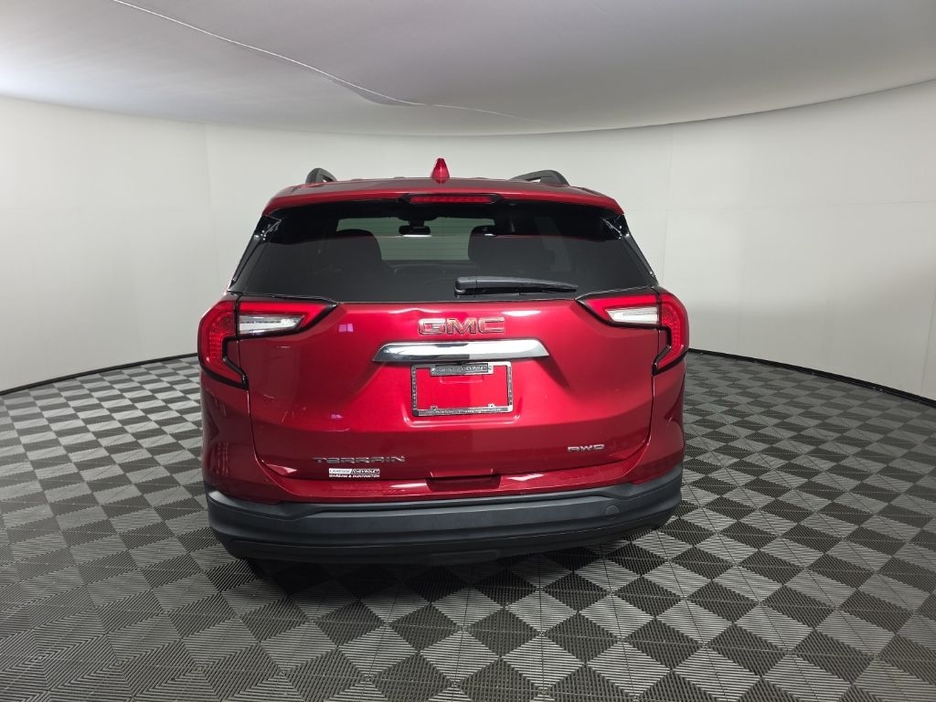 Used 2022 GMC Terrain SLE SUV