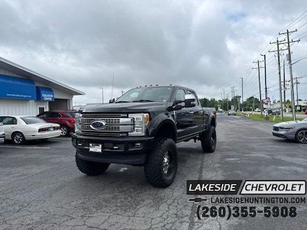 2017 Ford F-250SD Platinum Truck