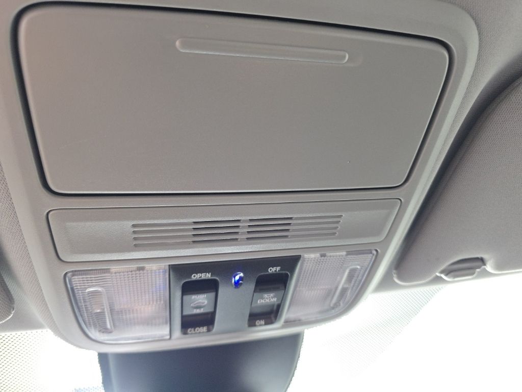 2023 Honda Odyssey EX-L - Photo 24