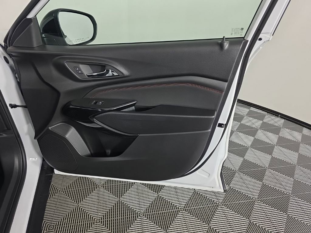 2026 Chevrolet Trax RS - Photo 34