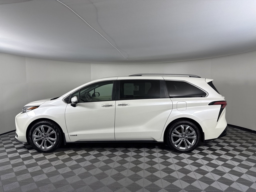 Used 2021 Toyota Sienna Platinum 7 Passenger Minivan/Van