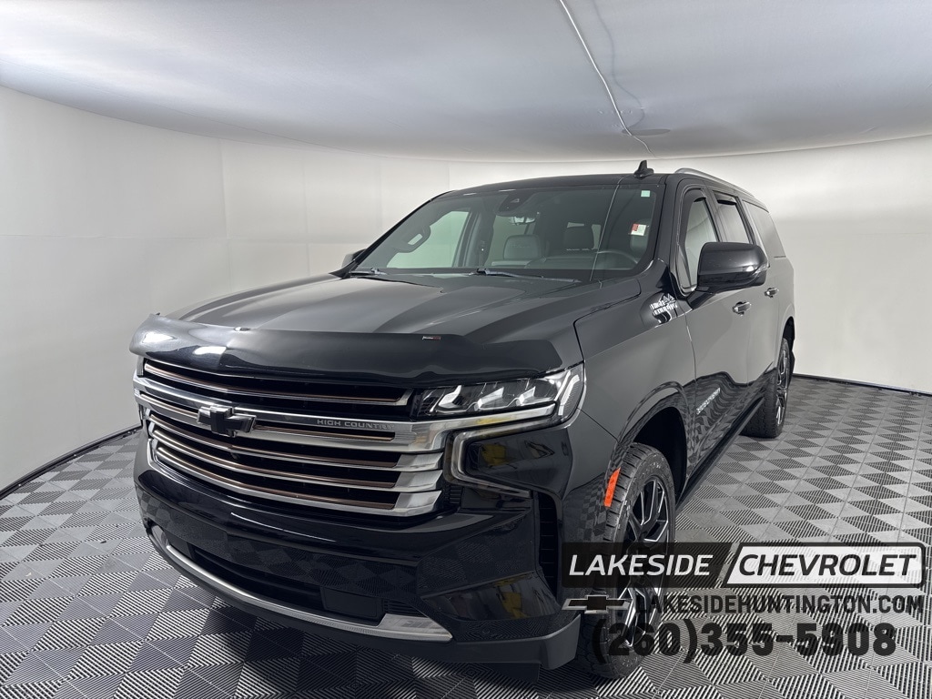 2023 Chevrolet Suburban High Country's photo