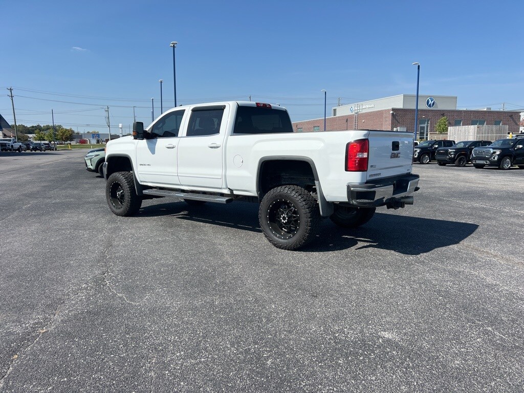 2018 Gmc Sierra SLE photo 3