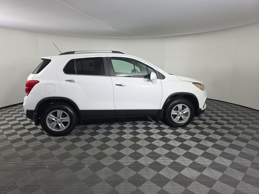 Used 2017 Chevrolet Trax LT SUV
