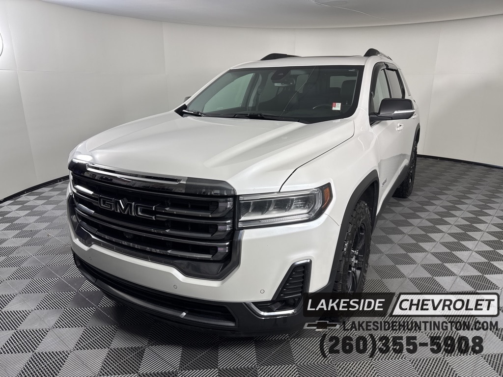 2022 GMC Acadia AT4's photo