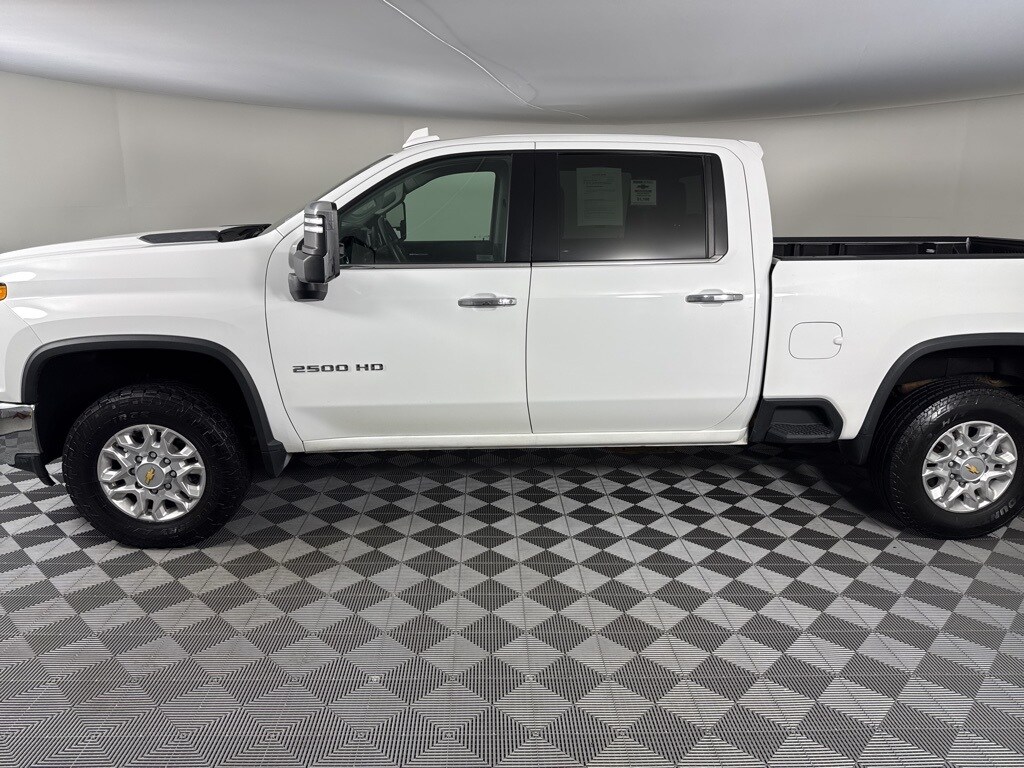 2022 Chevrolet Silverado 2500HD LTZ photo 2