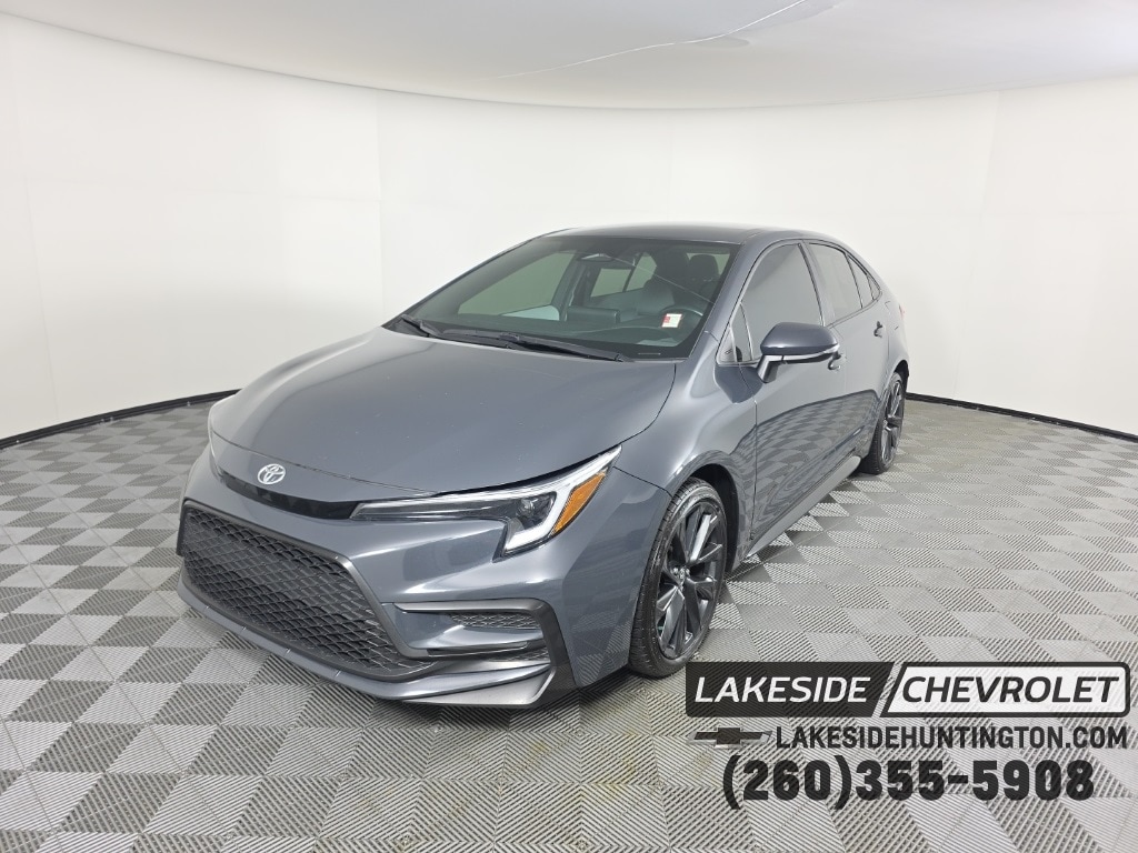 Used 2023 Toyota Corolla SE Sedan