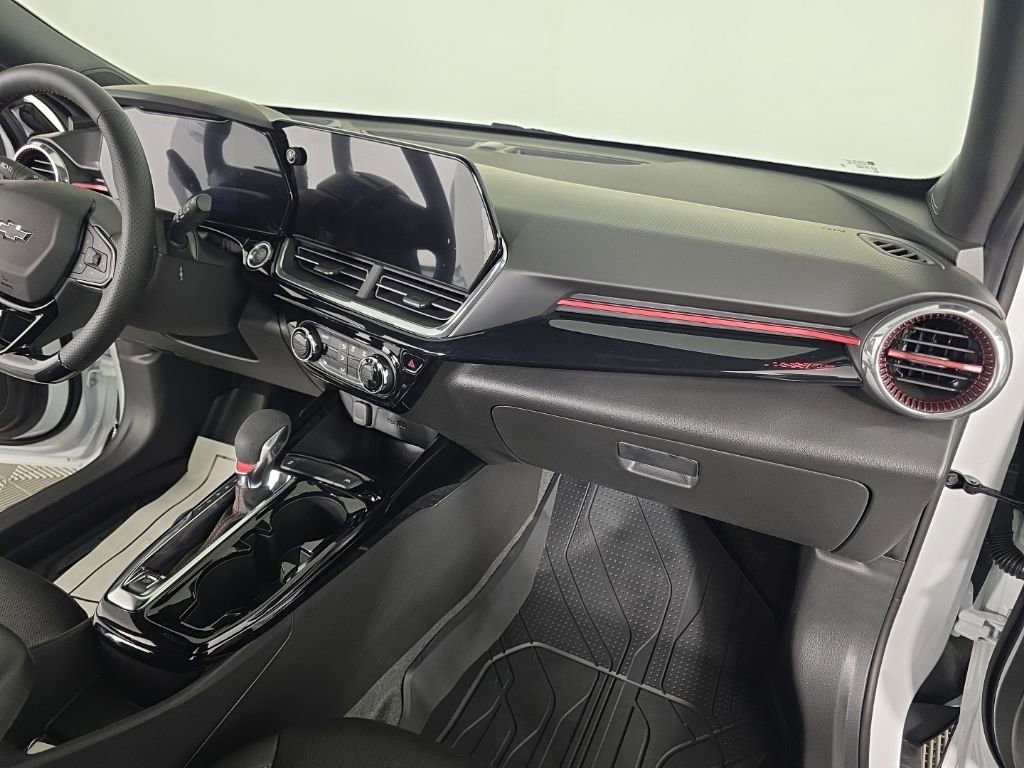 2026 Chevrolet Trax RS - Photo 36