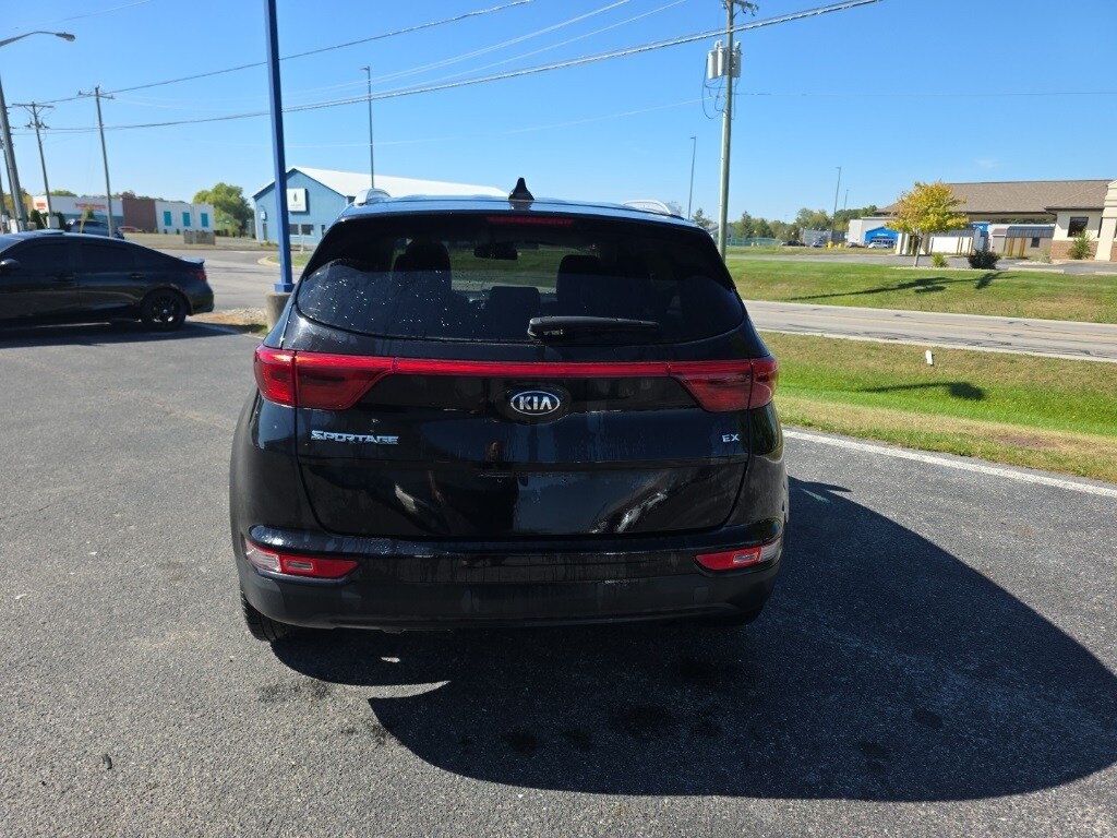 2017 Kia Sportage EX photo 3