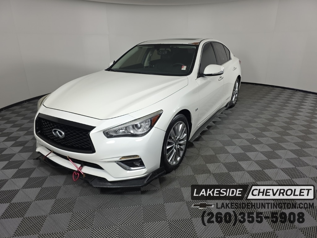2018 INFINITI Q50 LUXE