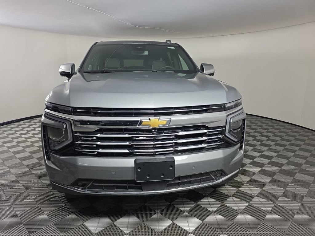 2025 Chevrolet Suburban Premier - Photo 8
