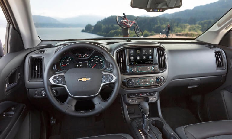 2022 Chevy Colorado interior front