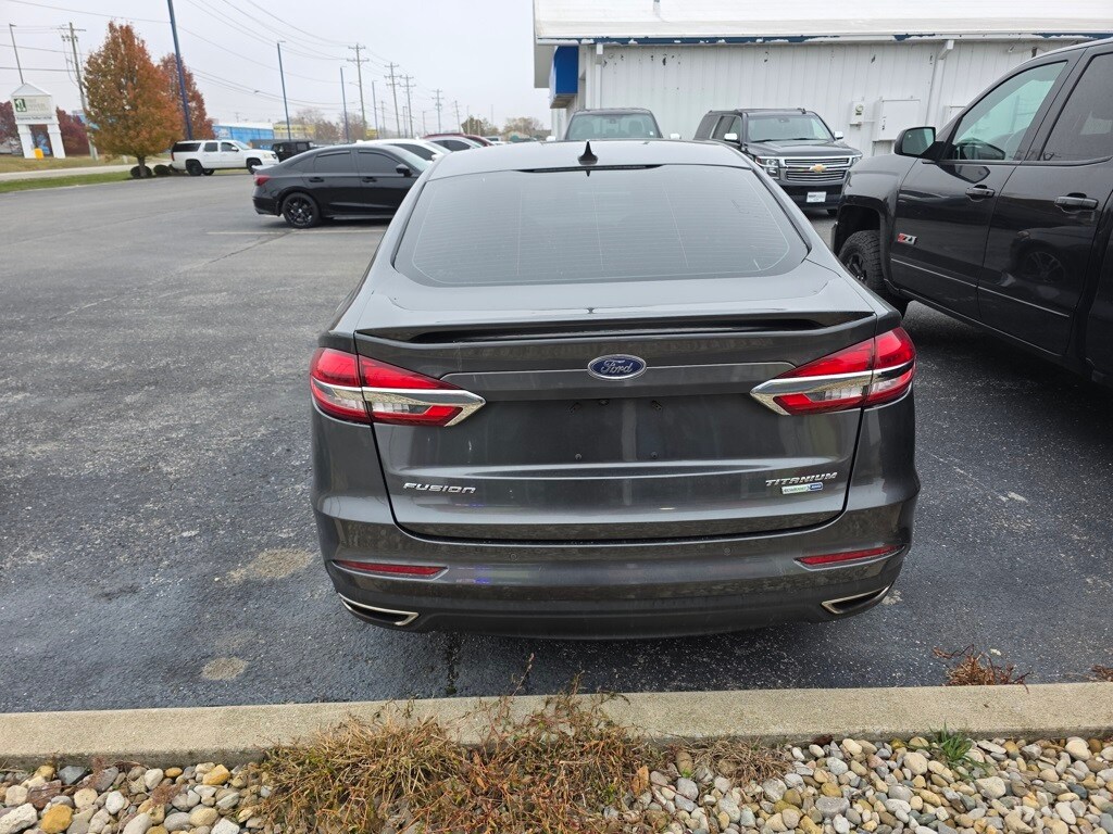 2019 Ford Fusion Titanium photo 4